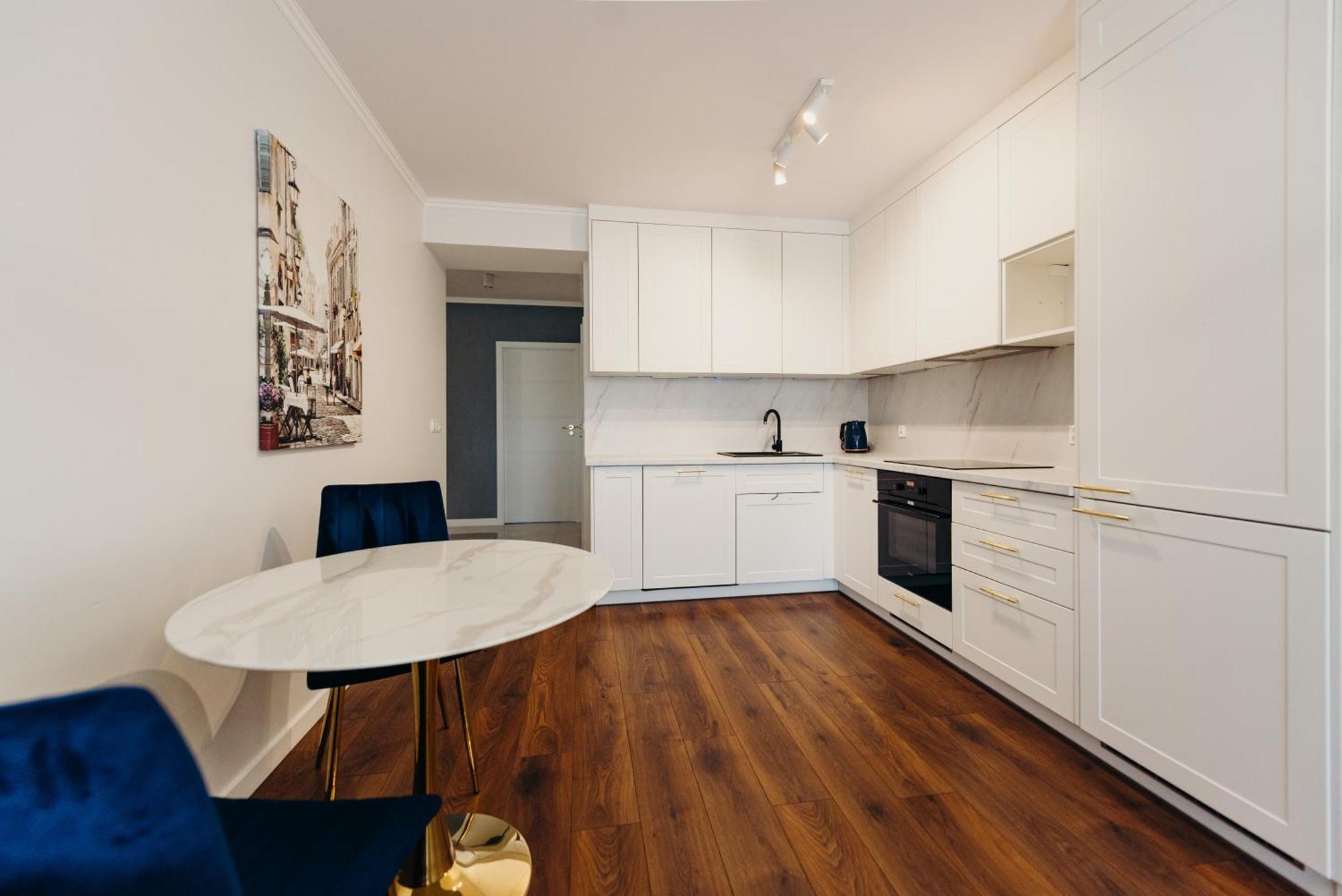 3 Bedrooms Premium Bella Blue For 8 Guests With Ac And Free Out Side Parking Rzeszów Buitenkant foto