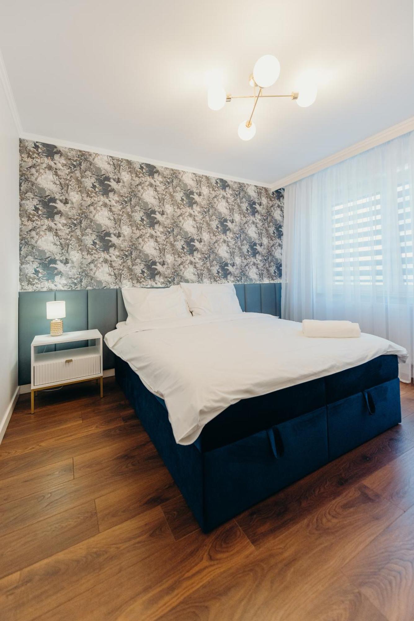 3 Bedrooms Premium Bella Blue For 8 Guests With Ac And Free Out Side Parking Rzeszów Buitenkant foto