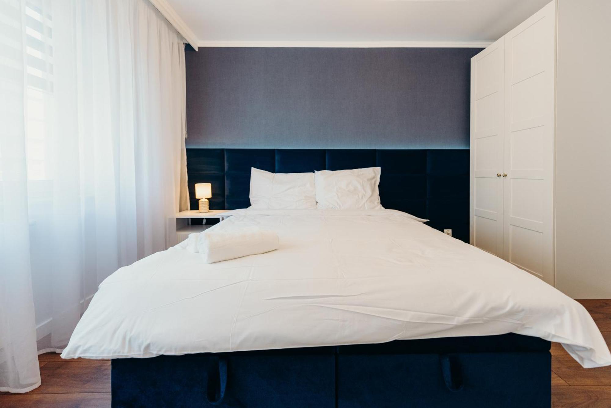 3 Bedrooms Premium Bella Blue For 8 Guests With Ac And Free Out Side Parking Rzeszów Buitenkant foto