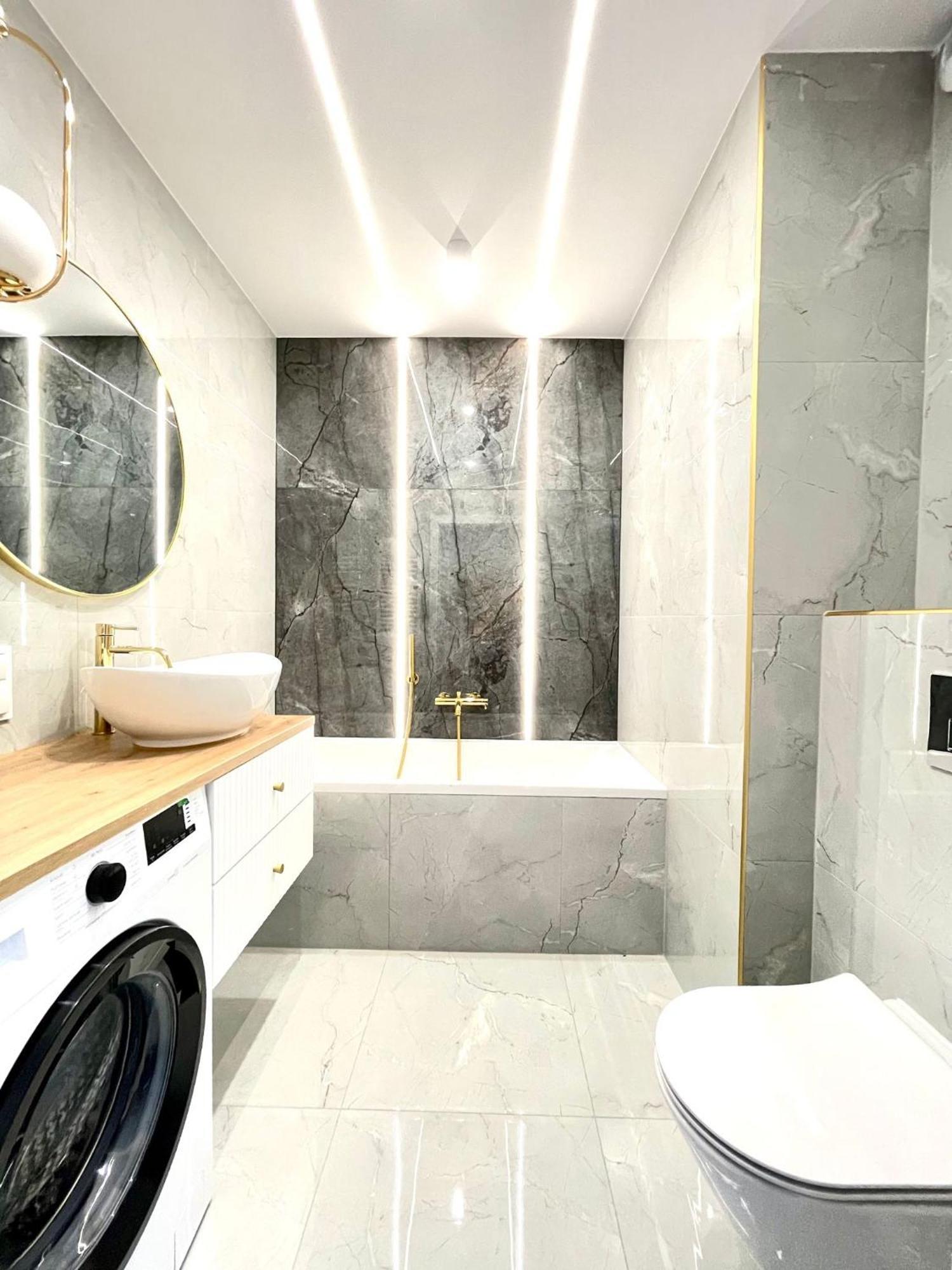 3 Bedrooms Premium Bella Blue For 8 Guests With Ac And Free Out Side Parking Rzeszów Buitenkant foto